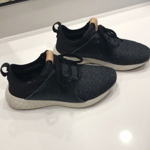 New Balance Woman’s Fresh Foam Running Shoe 6.5